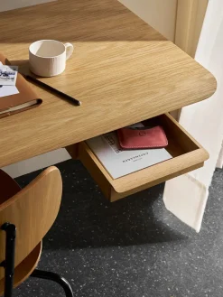 AB019 Wall Desk fra<Carl Hansen & Søn Hot