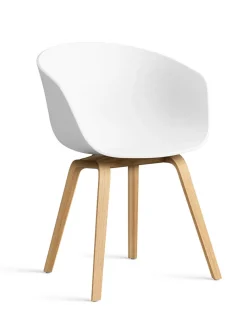 About a Chair AAC22 forsidepolstret, hvid skal fra<HAY Sale