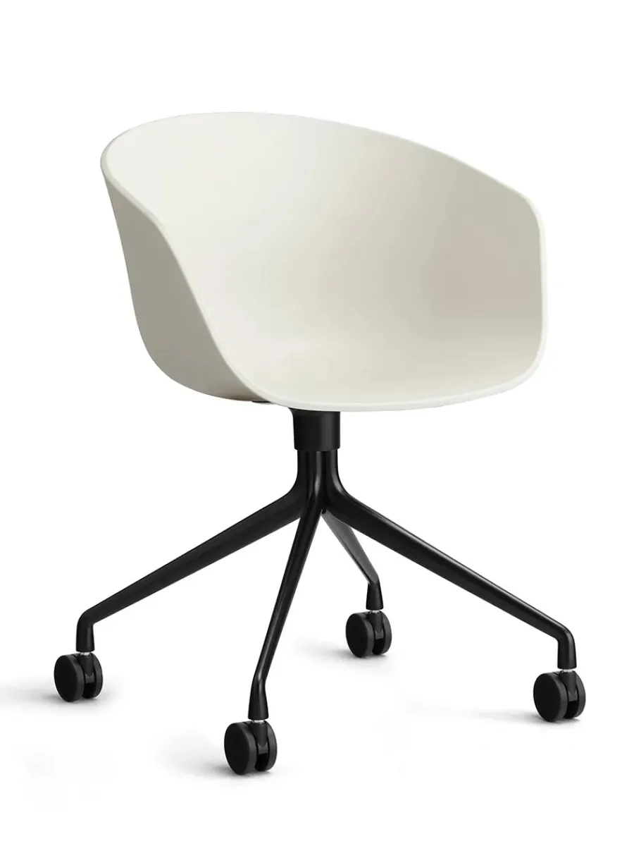 About a Chair AAC52 Forsidepolstret, sort skal fra<HAY Hot