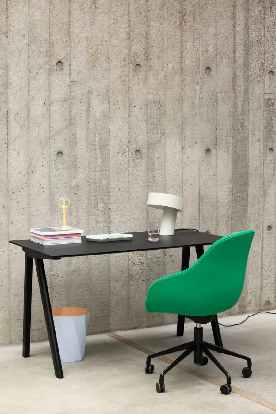 About a Chair AAC123 fra<HAY New