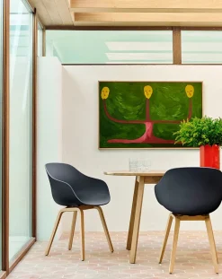 About a Chair AAC123 fra<HAY New