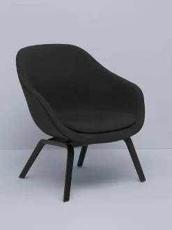 About a Lounge Chair low AAL82 fra<HAY New