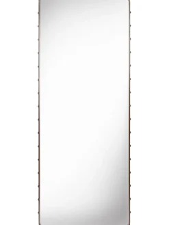 Adnet spejl, firkantet fra<GUBI Online