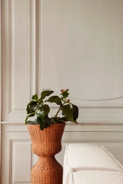 Agnes Plant Stand, tall fra<Ferm Living Hot