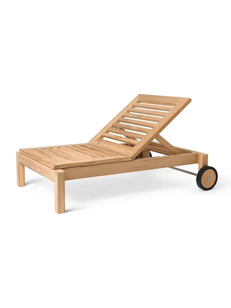 AH604 Outdoor Lounger fra<Carl Hansen & Søn Clearance