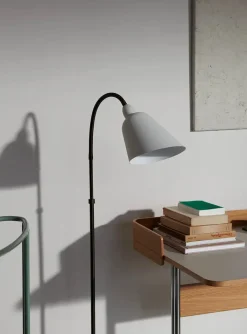 AJ7 Bellevue gulvlampe af Arne Jacobsen<&Tradition Online