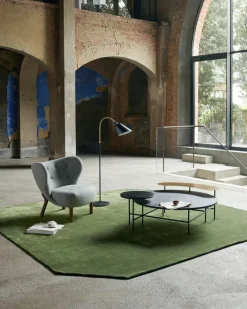 AJ7 Bellevue gulvlampe af Arne Jacobsen<&Tradition Online