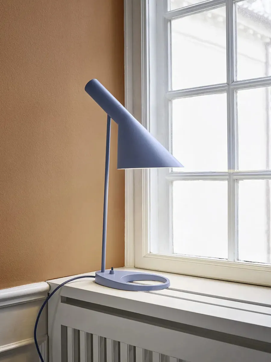 AJ bordlampe fra<Louis Poulsen Best