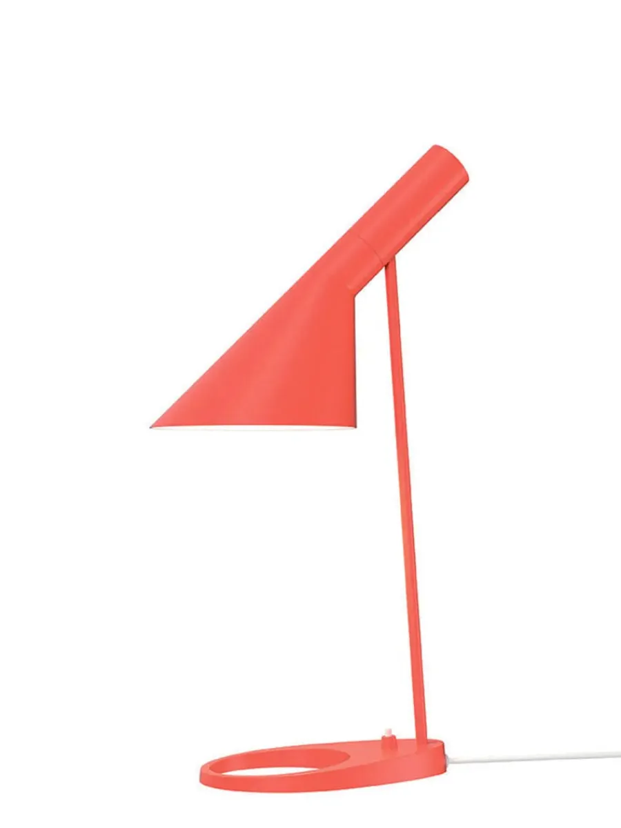 AJ bordlampe fra<Louis Poulsen Best