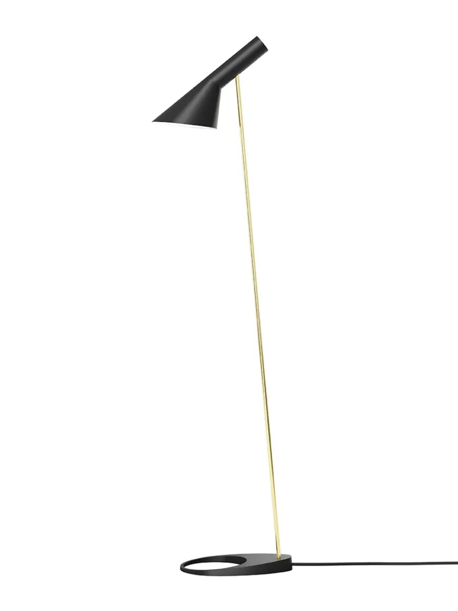 AJ Floor Lamp, black/brass af Arne Jacobsen<Louis Poulsen Outlet
