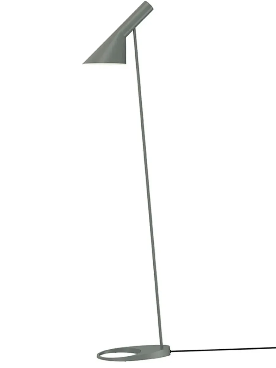 AJ Gulvlampe fra<Louis Poulsen