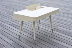 AK 1330 Point skrivebord fra<Naver Collection Outlet