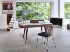 AK 1330 Point skrivebord fra<Naver Collection Outlet