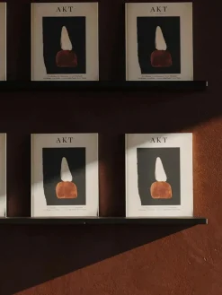 Akt Magazine, issue 5 fra<New Mags Discount