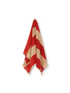 Alee Beach Towel, light camel/red fra<Ferm Living