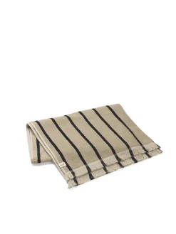 Alee Beach Towel, sand/black fra<Ferm Living Outlet