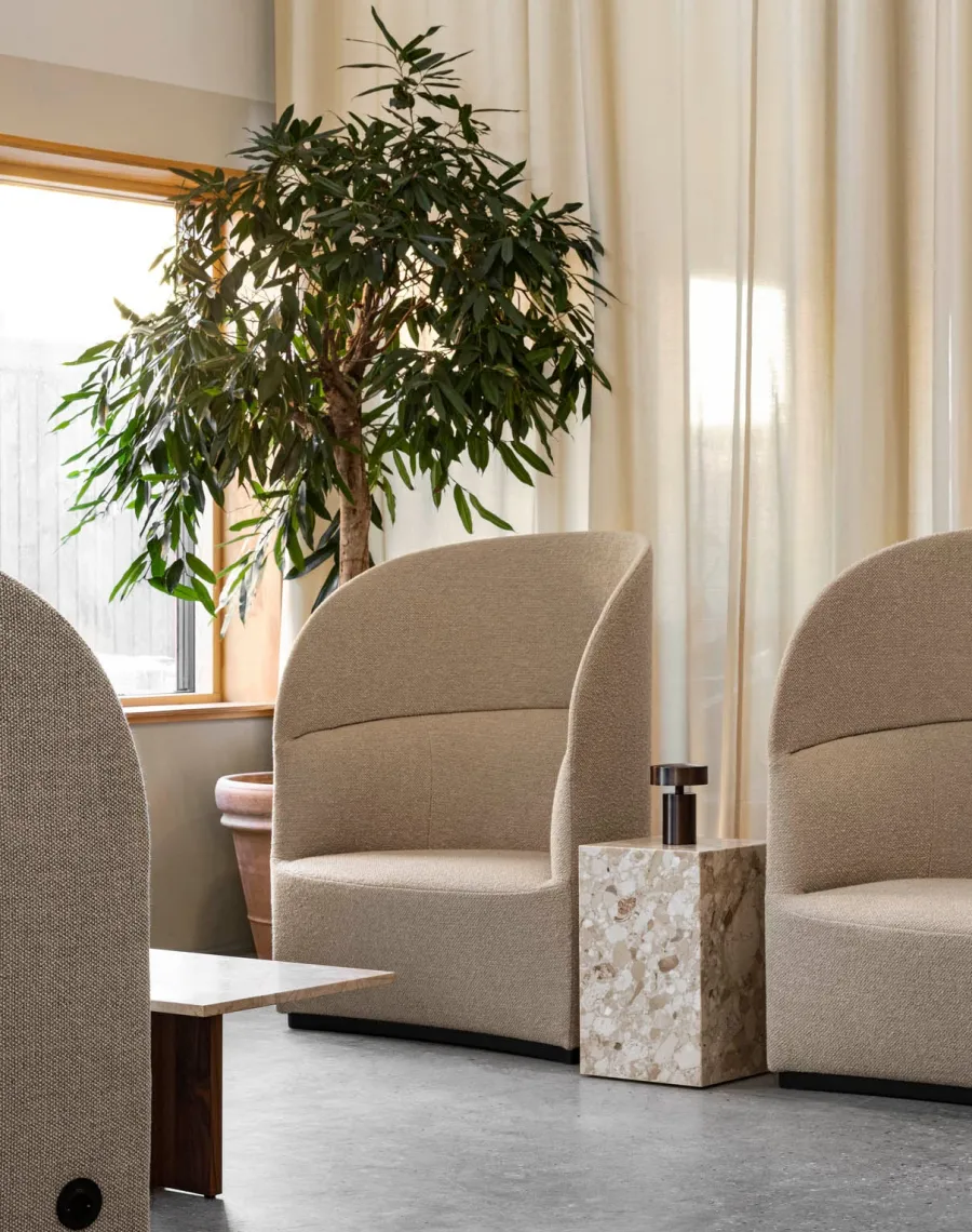 Androgyne Lounge Table, Wood fra<Audo Copenhagen Best