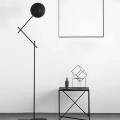 Arigato gulvlampe fra<Grupa Hot