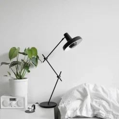 Arigato kort bordlampe fra<Grupa Discount