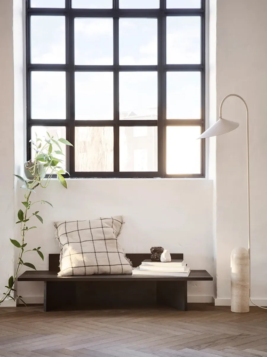 Arum Gulvlampe fra<Ferm Living Online