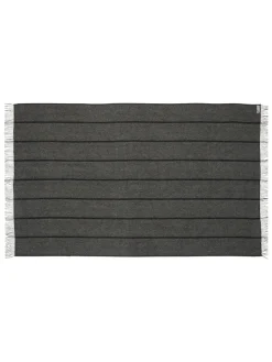 Askø Plaid, dark grey fra<Silkeborg Uldspinderi Outlet