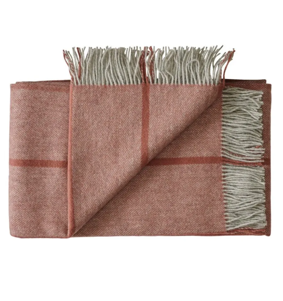 Askø Plaid, dark grey fra<Silkeborg Uldspinderi Outlet