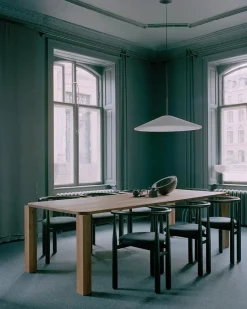 Atlas Spisebord 2500x950, Natural Oak fra<New Works Online