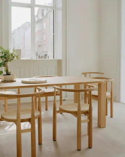 Atlas Spisebord 2500x950, Smoked Oak fra<New Works Online