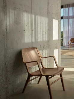 AX HM11 Stol, eg/valnød fra<&Tradition Clearance