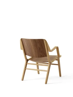 AX HM11 Stol, eg/valnød fra<&Tradition Clearance