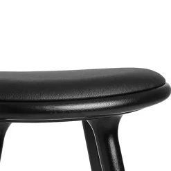 Barstol i sortbejdset eg fra<Mater Online