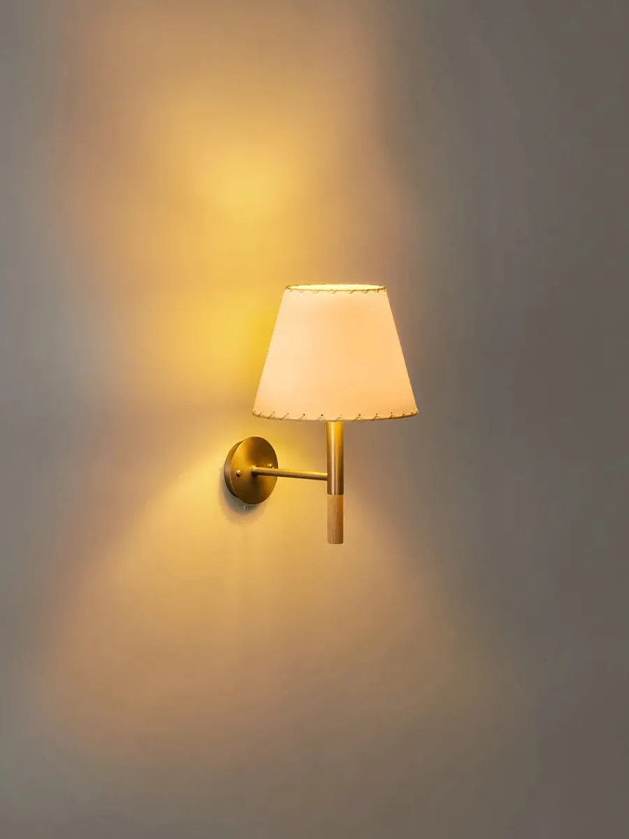 BC2 Væglampe fra Santa and Cole<Santa & Cole Hot