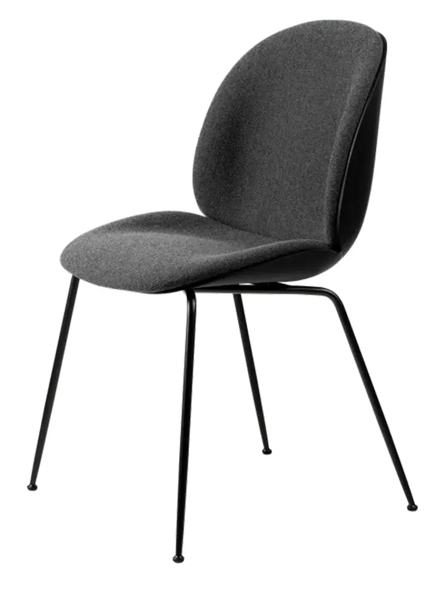 Beetle Chair, forsidepolstret, sort skal fra<GUBI Clearance