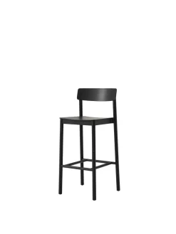 Betty TK16 Bar Chair fra<&Tradition Outlet