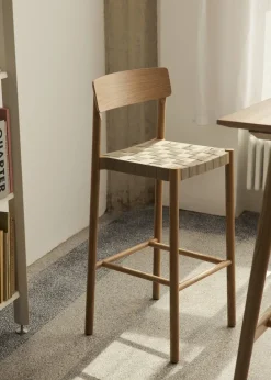 Betty TK15 Bar Chair fra<&Tradition Best