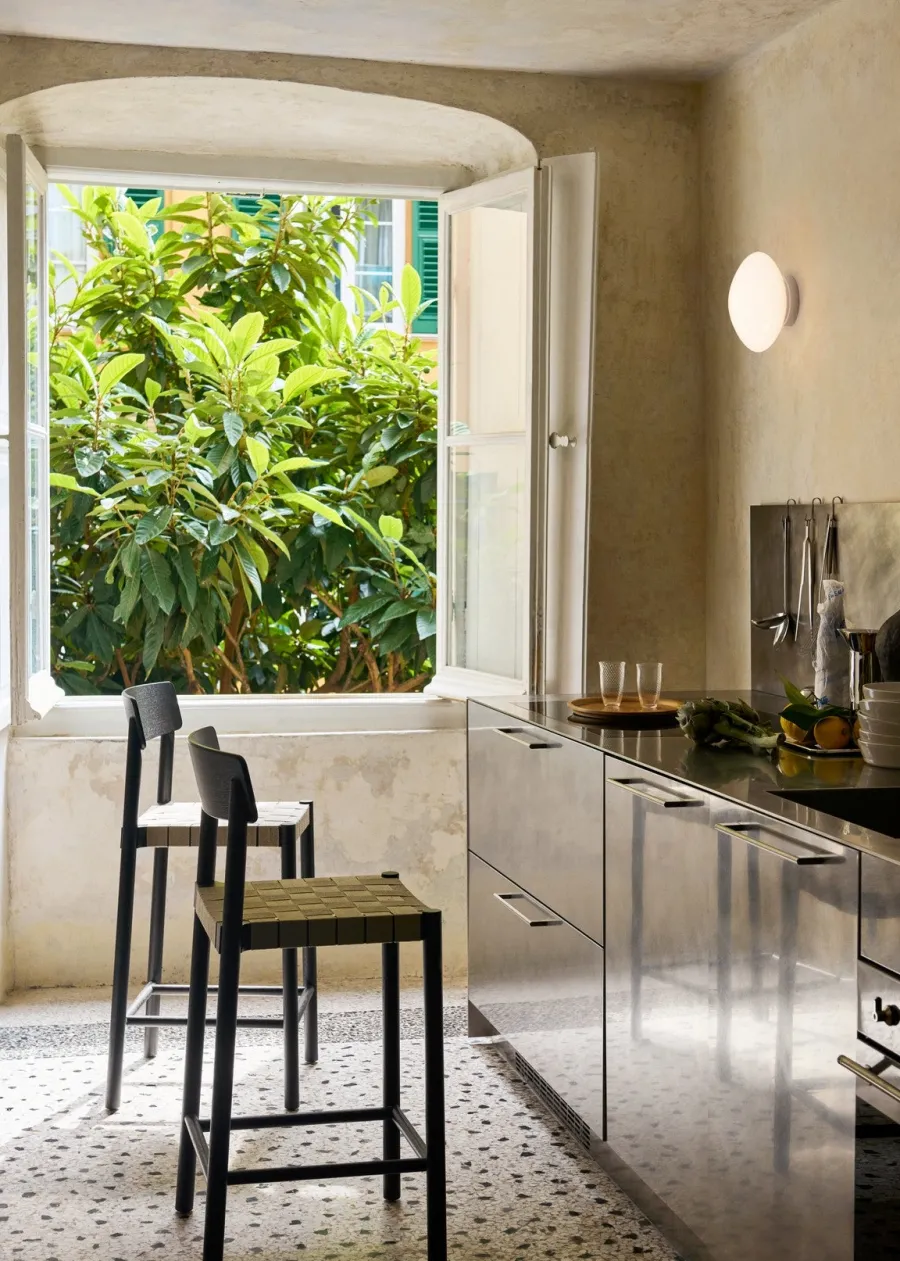 Betty TK12 counter barstol fra<&Tradition Online