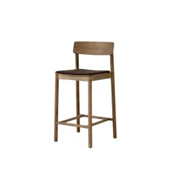 Betty TK14 counterstol med polster fra<&Tradition Best