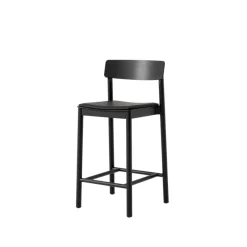 Betty TK14 counterstol med polster fra<&Tradition Best