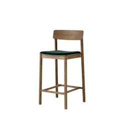 Betty TK14 counterstol med polster fra<&Tradition Best