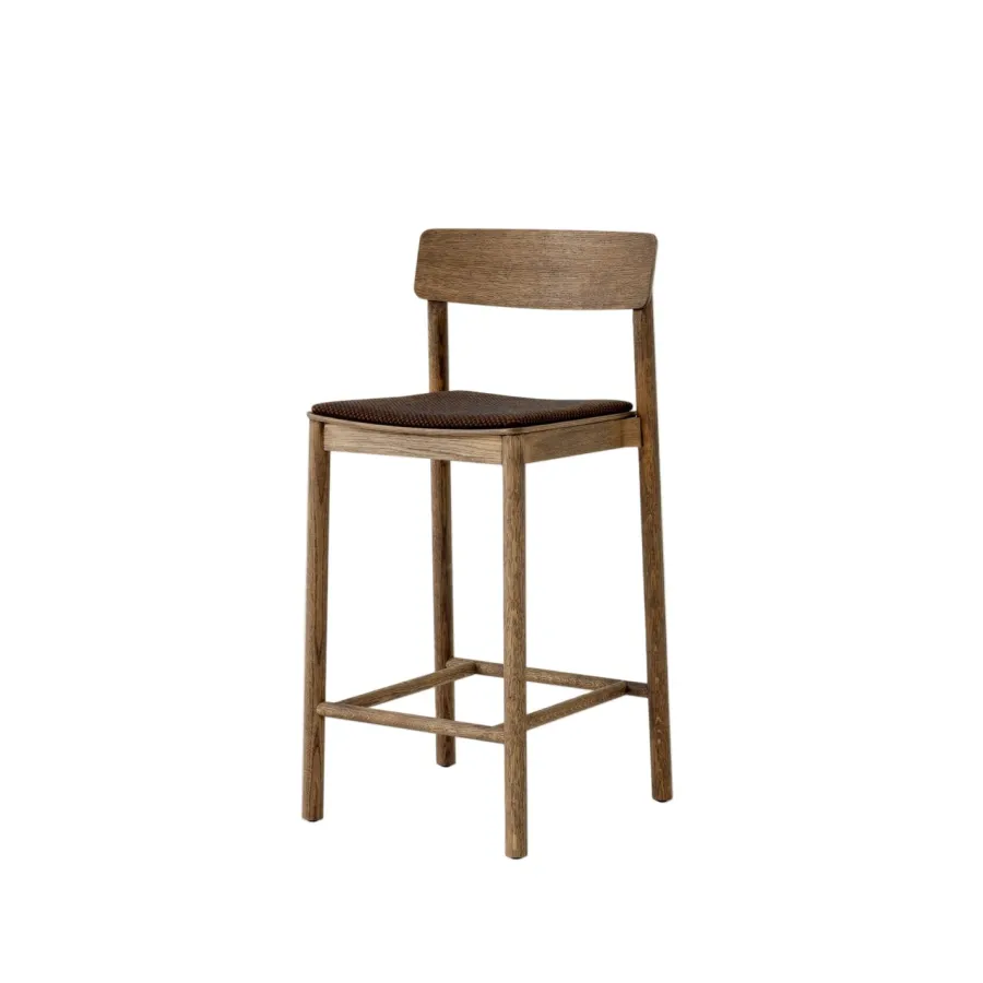 Betty TK14 counterstol med polster fra<&Tradition Best