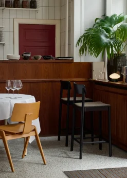 Betty TK14 counterstol med polster fra<&Tradition Best