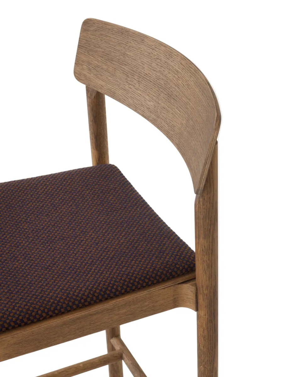 Betty TK14 counterstol med polster fra<&Tradition Best