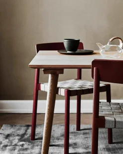 Betty TK1 spisebordsstol fra<&Tradition Outlet