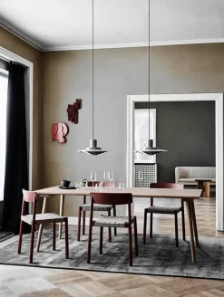 Betty TK1 spisebordsstol fra<&Tradition Outlet