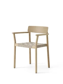 Betty TK9 Spisebordsstol, sortlakeret eg fra<&Tradition Online