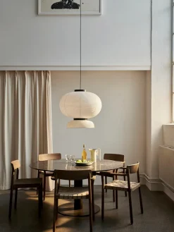 Betty TK11 Spisebordsstol, sortlakeret eg/sort læder fra<&Tradition Discount