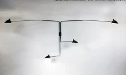 Big Wall Lamp w/4 Rotating Straight Arms af Serge Mouille<Editions Serge Mouille Sale