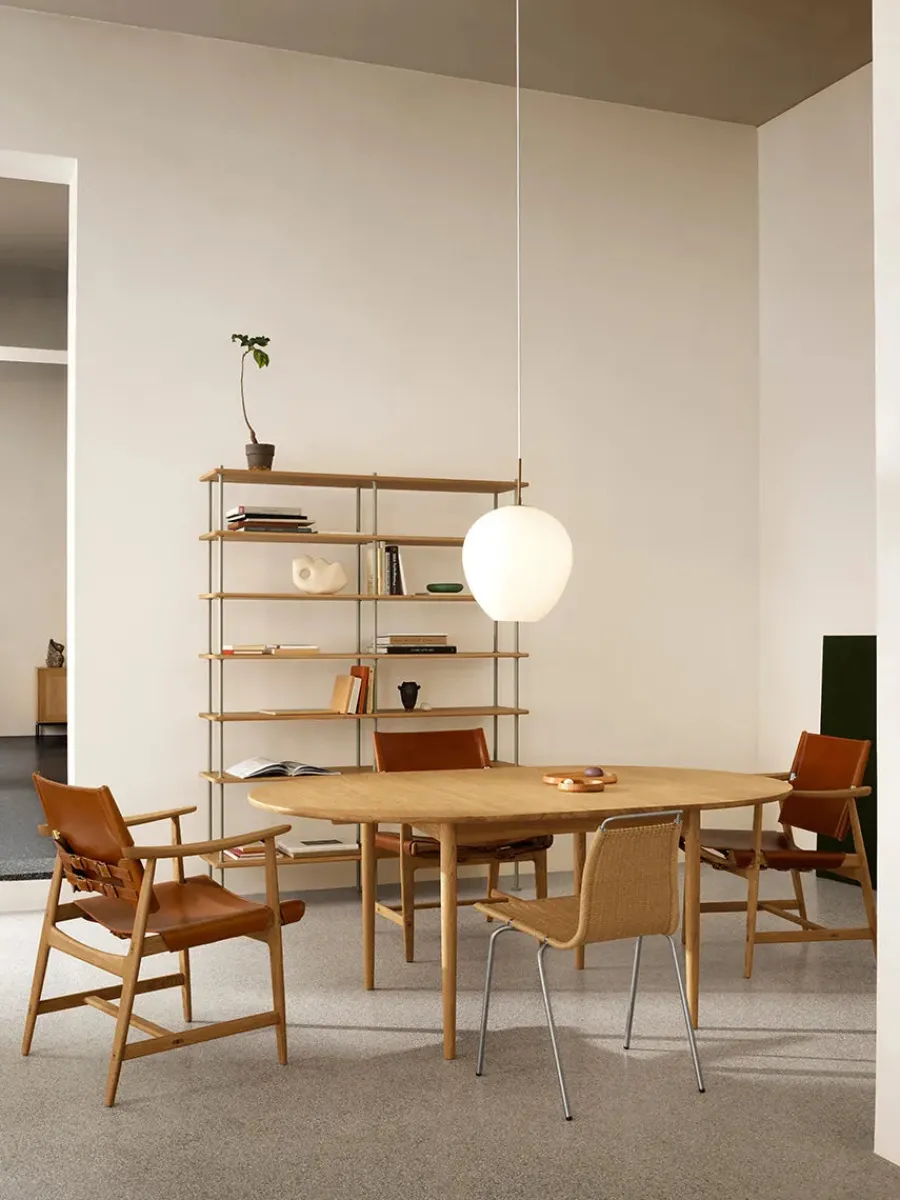 BM0121 Spisebord, olieret eg af Børge Mogensen<Carl Hansen & Søn New