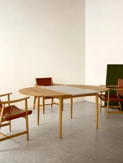 BM0121 Spisebord, sæbebehandlet eg af Børge Mogensen<Carl Hansen & Søn Best