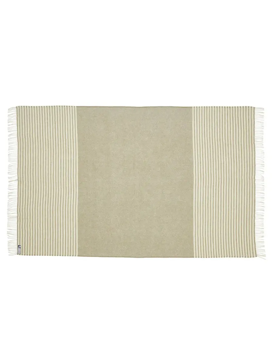 Bogø Plaid, light nordic grey fra<Silkeborg Uldspinderi